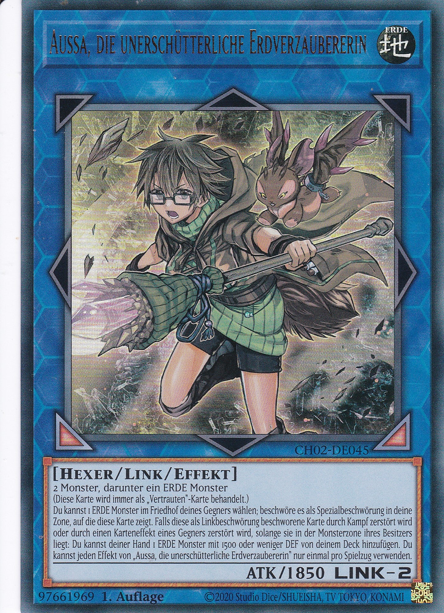 Aussa, die unerschütterliche Erdverzaubererin - CH02-DE045 - Ultra Rare - Deutsch - 1. Auflage - Yugioh - The Chronicles Deck: Spirit Charmers