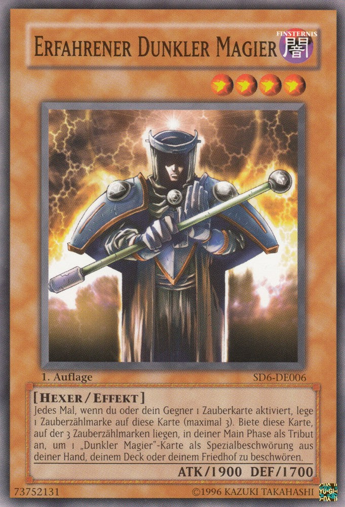 Erfahrener Dunkler Magier - SD6-DE006 - Common - Deutsch - 1. Auflage - Structure Deck: Warrior's Triumph - Yugioh